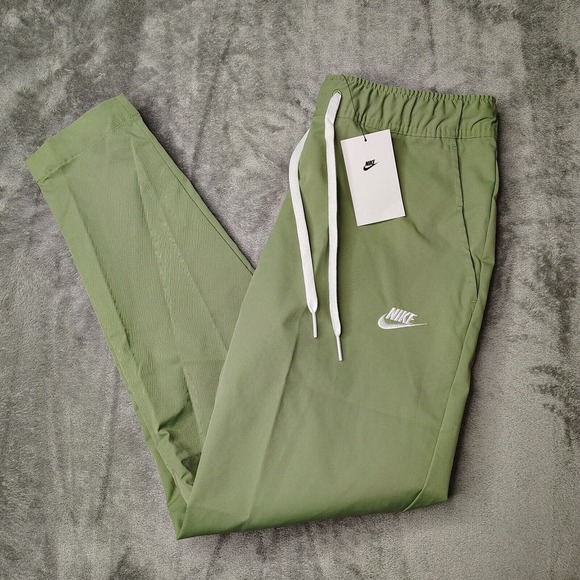 Nike Club Woven Tapered Leg Track Pants Mens Small Oil Green DX0623-386 NWT - Picture 1 of 16